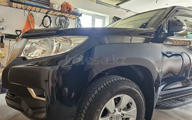 Toyota Land Cruiser Prado 2021 годаfor27 000 000 тг. в Караганда