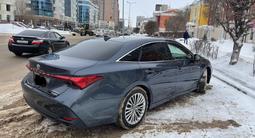 Toyota Avalon 2019 года за 15 300 000 тг. в Астана – фото 2