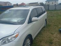 Toyota Sienna 2012 годаfor8 200 000 тг. в Уральск