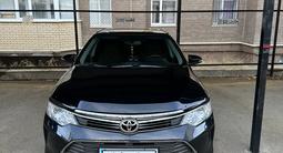Toyota Camry 2015 годаүшін11 500 000 тг. в Актобе – фото 2