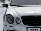 Mercedes-Benz E 320 2002 года за 5 800 000 тг. в Караганда – фото 2