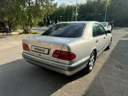 Mercedes-Benz E 280 1996 года за 3 300 000 тг. в Шымкент – фото 6