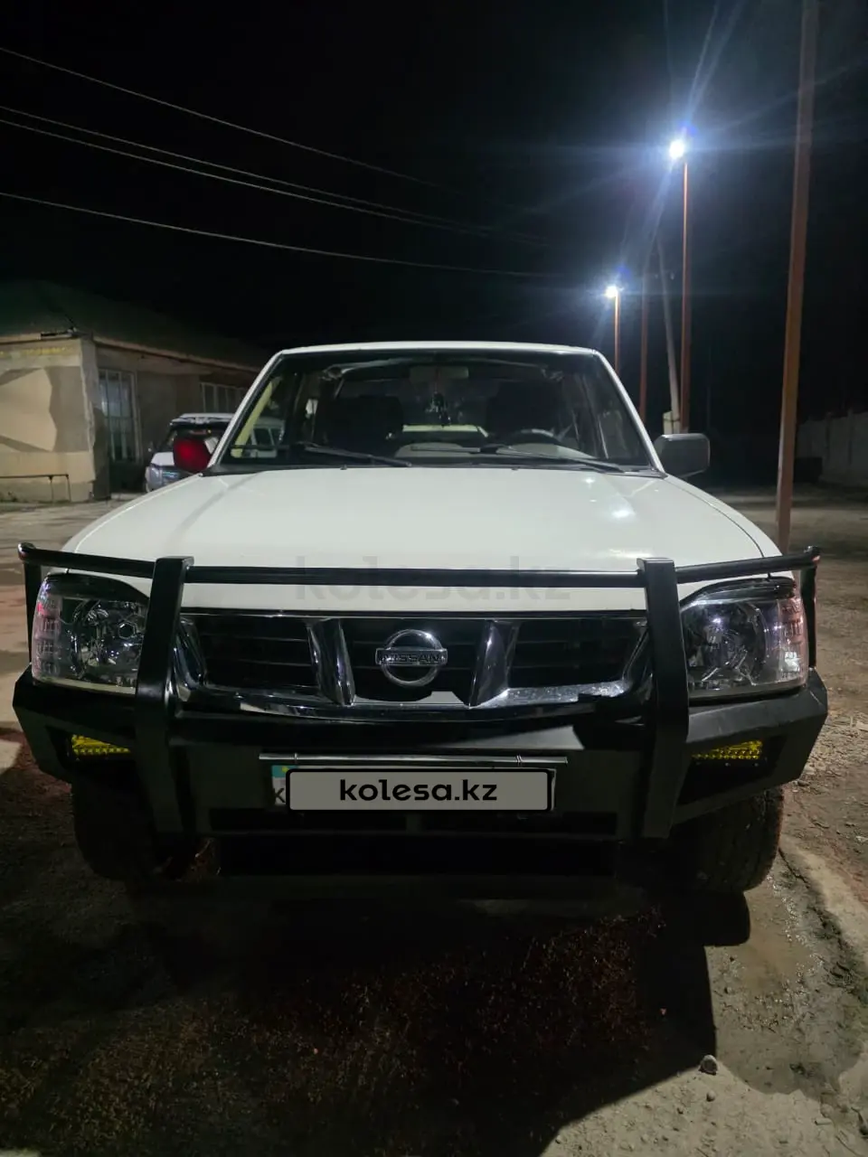 Nissan NP300, 2008