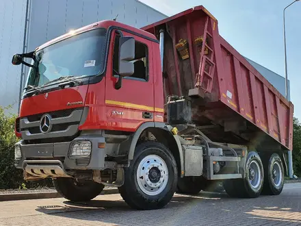 Mercedes-Benz  Actros 2015 года за 40 000 000 тг. в Алматы