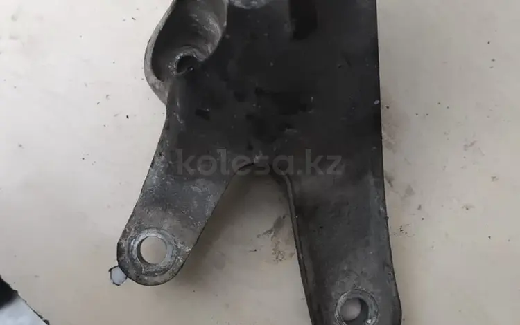 Крепление коробки mazda 3 BK кузов за 15 000 тг. в Алматы