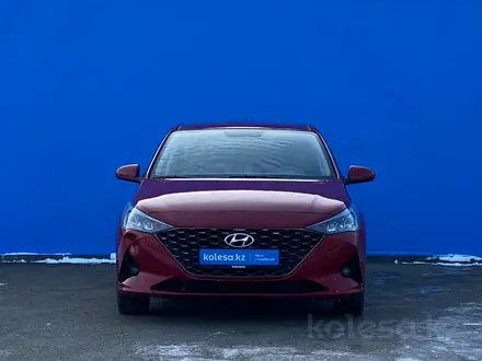 Hyundai Accent 2022 года за 9 060 000 тг. в Алматы – фото 2