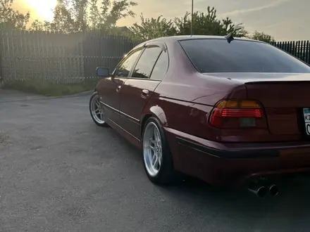 BMW 528 1999 года за 4 100 000 тг. в Алматы – фото 3