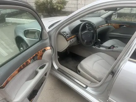 Mercedes-Benz E 320 2002 года за 4 000 000 тг. в Алматы – фото 6