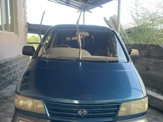 Nissan Largo, 1994
