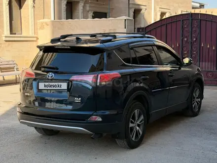 Toyota RAV4 2018 года за 11 500 000 тг. в Актау – фото 11