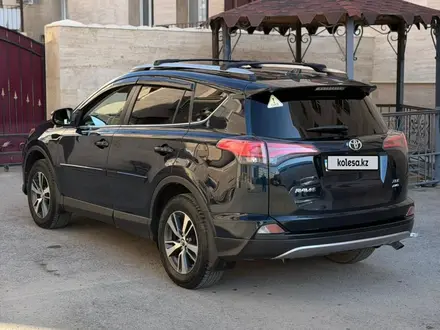 Toyota RAV4 2018 года за 11 500 000 тг. в Актау – фото 12