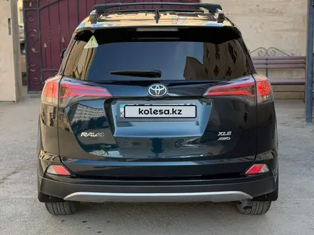 Toyota RAV4 2018 года за 11 500 000 тг. в Актау – фото 15