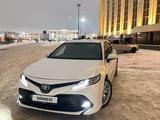 Toyota Camry 2018 года за 11 200 000 тг. в Уральск