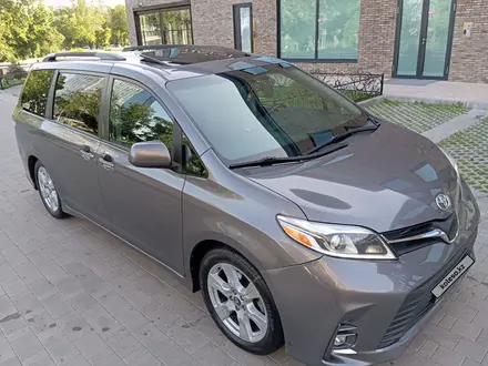 Toyota Sienna 2015 года за 12 500 000 тг. в Алматы – фото 5