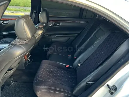 Mercedes-Benz S 500 2007 года за 13 000 000 тг. в Алматы – фото 24