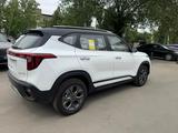 Kia Seltos Luxe 2WD 2025 года за 10 100 000 тг. в Алматы – фото 5