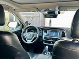 Toyota Highlander 2017 годаүшін12 000 000 тг. в Актау – фото 2
