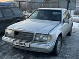 Mercedes-Benz E 200 1991 годаүшін900 000 тг. в Каркаралинск