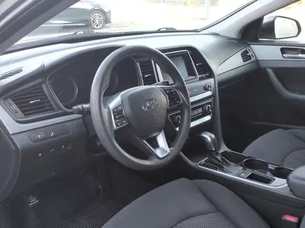 Hyundai Sonata 2019 года за 7 290 000 тг. в Тараз – фото 19