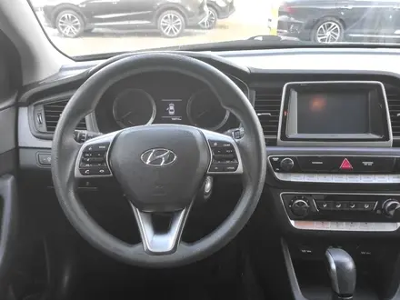 Hyundai Sonata 2019 года за 7 290 000 тг. в Тараз – фото 20