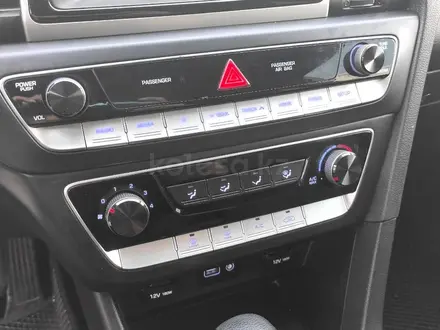 Hyundai Sonata 2019 года за 7 290 000 тг. в Тараз – фото 28