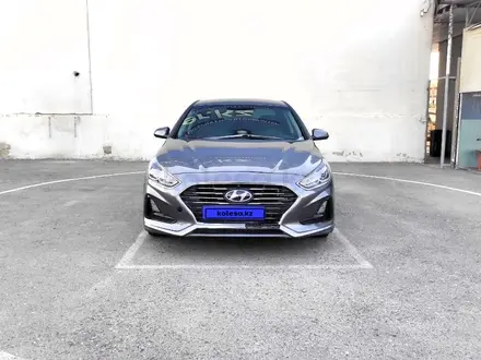 Hyundai Sonata 2019 года за 7 290 000 тг. в Тараз – фото 2