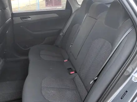 Hyundai Sonata 2019 года за 7 290 000 тг. в Тараз – фото 35