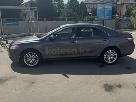 Toyota Camry 2007 года за 4 800 000 тг. в Алматы – фото 2