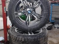 Шины с дисками BMW (БМВ) за 195 000 тг. в Алматы