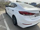 Hyundai Elantra 2018 года за 8 200 000 тг. в Алматы – фото 4