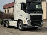 Volvo  FH 2018 года за 53 000 000 тг. в Алматы