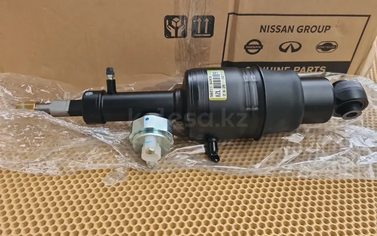 Амортизатор левый задний Infiniti QX80 за 330 000 тг. в Алматы