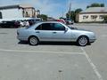 Mercedes-Benz E 200 1999 годаүшін3 100 000 тг. в Актау – фото 3