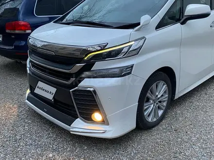 Toyota Alphard 2016 года за 13 500 000 тг. в Алматы – фото 5