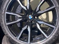 Оригинальные диски на BMW X7 с резиной Continental Premium Contact 6 RUN FLүшін3 500 000 тг. в Алматы