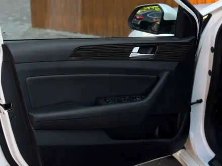 Hyundai Sonata 2014 года за 8 900 000 тг. в Алматы – фото 10