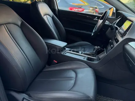 Hyundai Sonata 2014 года за 8 900 000 тг. в Алматы – фото 18