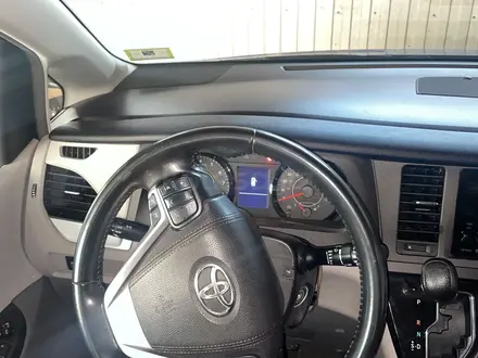 Toyota Sienna 2015 года за 8 100 000 тг. в Тараз – фото 4