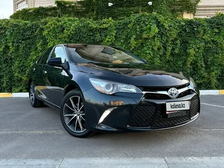 Toyota Camry 2017 года за 6 600 000 тг. в Актау – фото 2