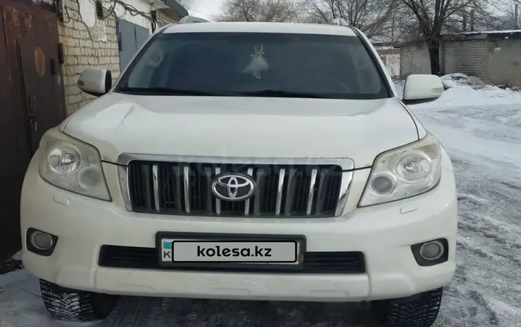 Toyota Land Cruiser Prado 2013 года за 13 460 400 тг. в Актобе