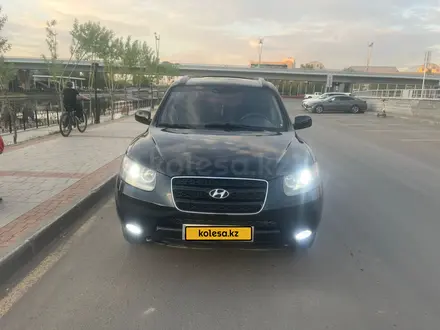 Hyundai Santa Fe 2008 года за 5 590 000 тг. в Астана – фото 2