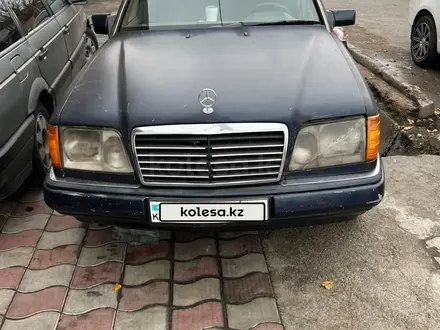 Mercedes-Benz E 280 1995 года за 1 150 000 тг. в Шымкент