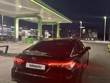 Toyota Camry 2019 годаүшін11 000 000 тг. в Актобе – фото 3