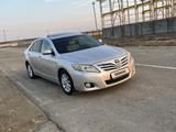 Toyota Camry 2010 года за 7 200 000 тг. в Актау – фото 3