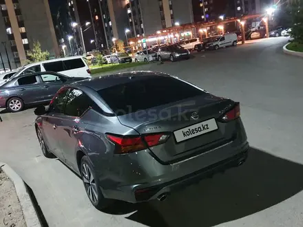 Nissan Altima 2019 года за 13 000 000 тг. в Алматы – фото 4