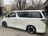 Toyota Vellfire 2010 года за 7 600 000 тг. в Шымкент – фото 2