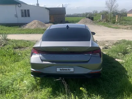 Hyundai Elantra 2020 года за 9 500 000 тг. в Алматы – фото 5