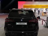 BMW X5 2021 года за 31 000 000 тг. в Уральск – фото 2