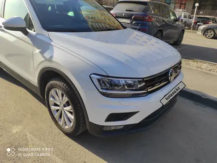 Volkswagen Tiguan 2018 года за 10 750 000 тг. в Алматы – фото 13
