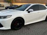 Toyota Camry 2019 годаүшін8 889 786 тг. в Актау – фото 2